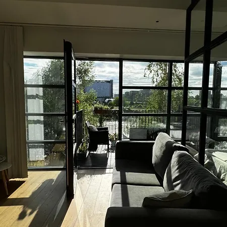 London City Island 1 Bedroom Luxury Apartments, Private Balcony Exterior photo