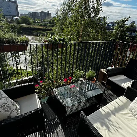 London City Island 1 Bedroom Luxury Apartments, Private Balcony Exterior photo